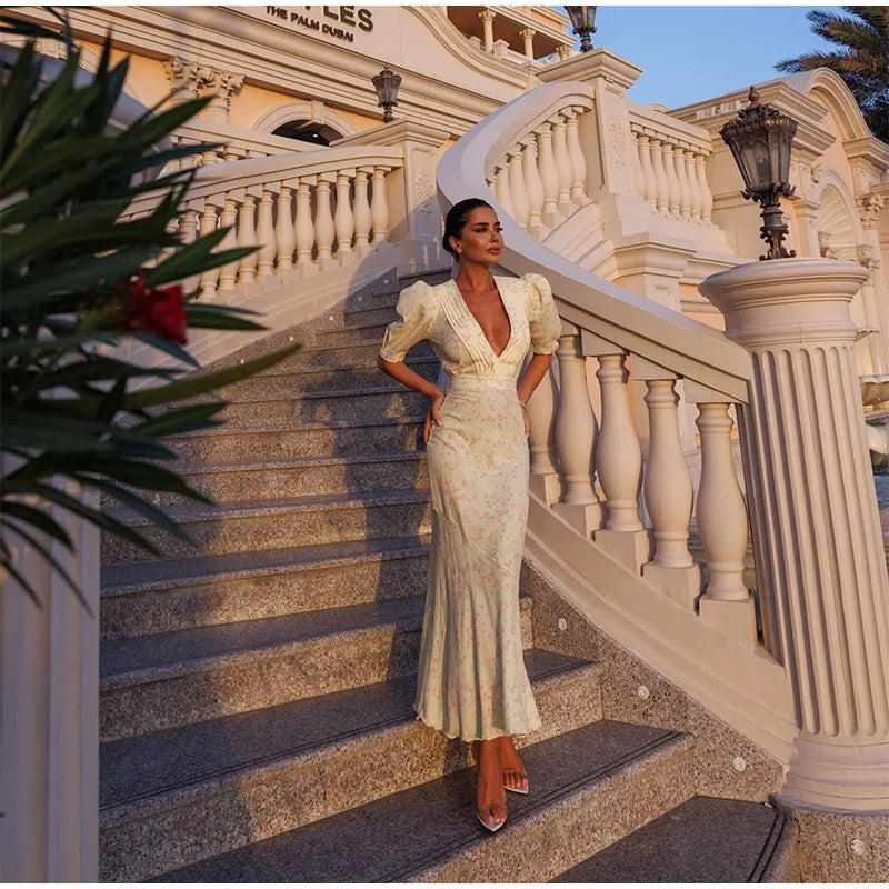 Sexy retalhos impressão vestido feminino moda com decote em v manga curta puff hip pacote vestidos femininos 2025 verão urbano senhora robe